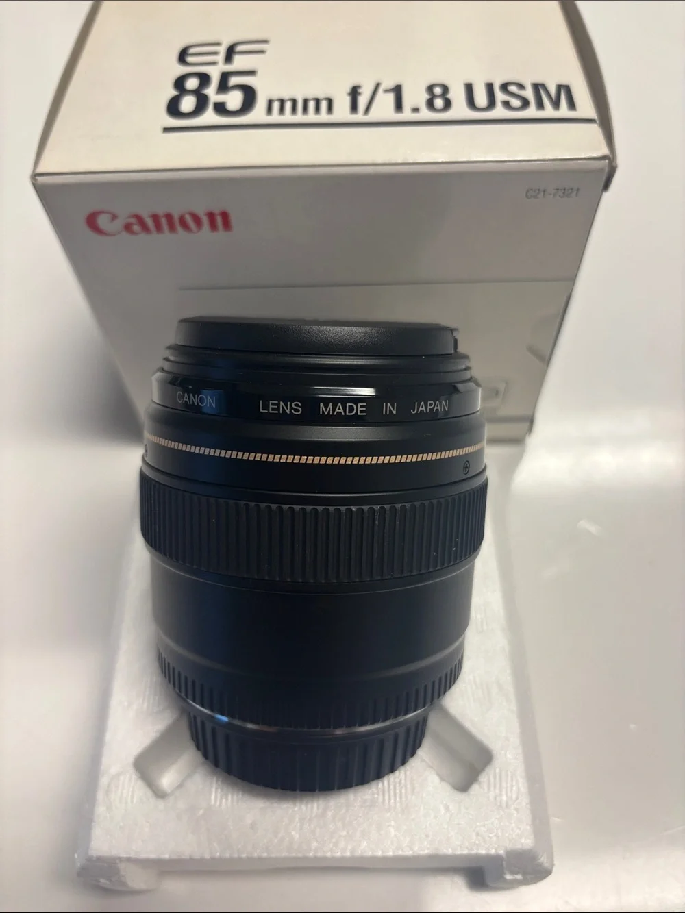 Canon EF 85mm f/1.8 Ultrasonic Lens